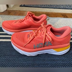 Hoka women’s size 8.5 BONDI 7